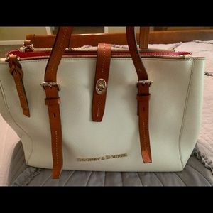 Dooney & Bourke bag